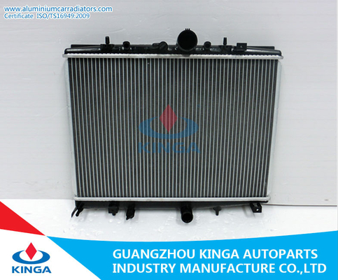 China Radiador de aluminio de enfriamiento del coche del motor de la TA para PEUGEOT 406' OEM 99 1330,63/el 1331.FT proveedor