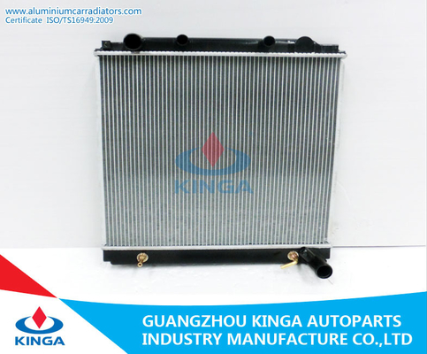 China 16400-17251 PRÁCTICO DE COSTA KC-HZB40/41 del reemplazo del radiador de Toyota del aluminio EN proveedor