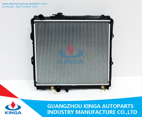 China Radiador de plata del coche para la RECOGIDA de Toyota HILUX EN PA 26/32/36 proveedor