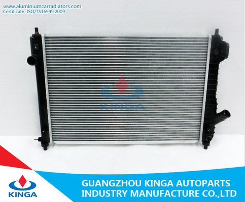 China Radiadores automotrices japoneses de aluminio para Daewoo Kalos 09 - Aveo 2010 EN proveedor