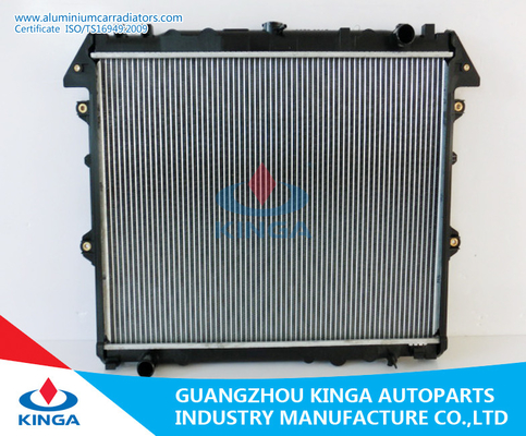 China Reemplazo del radiador de Toyota de las piezas de automóvil de Toyota para HILUX INNOVA 1TR'04 proveedor