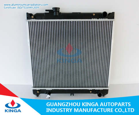 China Radiadores de encargo de aluminio del coche para Suzuki VITARA '88 - 97 OEM 17700-60A00/60A11/60A12 17700 de TA01 G16A - 85C01 proveedor
