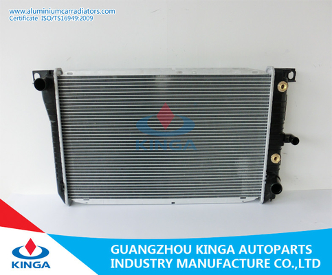 China 21410-51E00/55E00/55E01 radiador del AZULEJO '87-91 U12MT Nissan para el sistema de enfriamiento proveedor