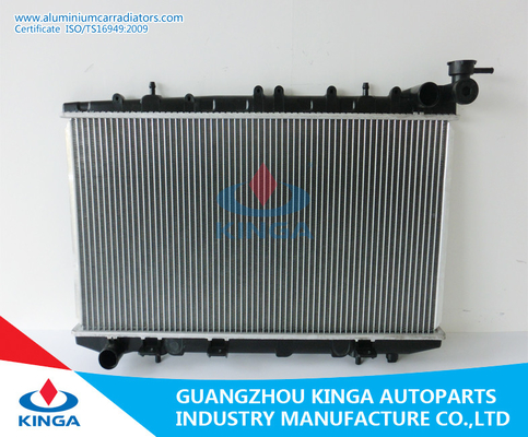 China Radiador de Nissan para el radiador de enfriamiento del coche de la TA de Nissan INFINITI'98-00 G20 proveedor
