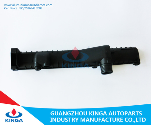 China La derecha plástica del reemplazo del tanque del radiador del Bmw 535/540/735/750i '97-00 proveedor