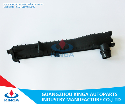 China El tanque plástico 520/530/728/735I 98 - 00 TA 60*457.5m m del radiador del coche de BMW proveedor