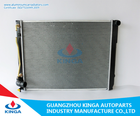 China Radiador de enfriamiento del coche de la TIERRA DE SIENA '05-06 de TOYOTA del coche de aluminio de los radiadores proveedor