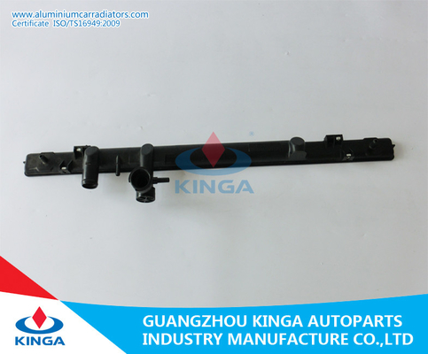 China Negro durable MAZDA de la reparación del tanque del radiador del tanque plástico superior del radiador 6 2010 2,0 proveedor