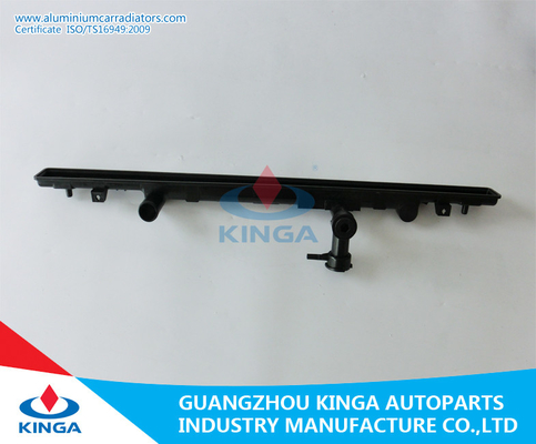 China MAZDA 6 02 - 2.0CDVI (d) EN el tanque material del radiador del coche PA66 de la reparación del tanque del radiador proveedor