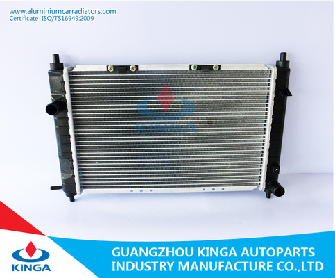 China Radiador auto del coche del radiador de la TA PA16mm del radiador Matiz'98 de Daewoo con el tanque proveedor