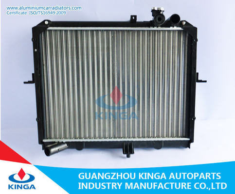 China Aluminio de las piezas de automóvil del alto rendimiento que compite con el radiador KIA K-SERIE'MT proveedor