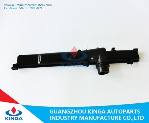 China Riegue TA de enfriamiento eficiente BM-00 del reemplazo plástico 316/318i 98-02 del tanque del radiador proveedor