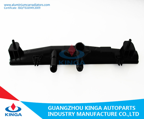 China Los tanques móviles autos Mazda del radiador del reemplazo del agua del tanque del radiador del vehículo 2 08 EN proveedor