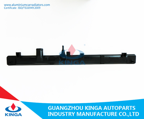 China Material auto PA66 del recambio del tanque de agua del radiador de Mitsubishi Lancer '92-94 proveedor
