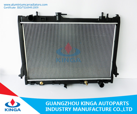 China DMAX 12 (2500CC) EN el radiador de aluminio del coche para el tanque del plástico del radiador de ISUZU proveedor