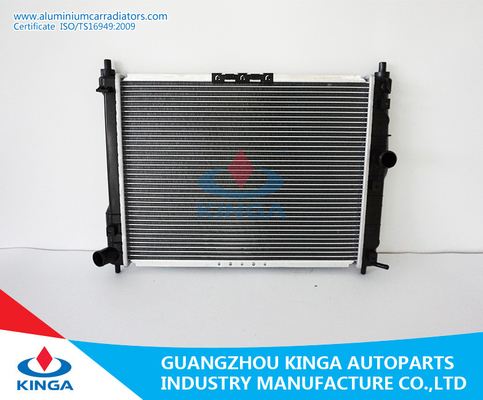 China Radiador auto de Daewoo de los jeeps de las furgonetas para la base de aluminio de Nubria Mt con los tanques plásticos proveedor