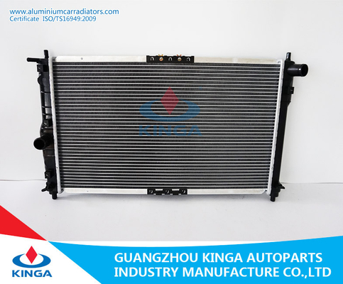 China Radiadores de aluminio del coche del alto rendimiento, radiador que compite con de aluminio de encargo proveedor