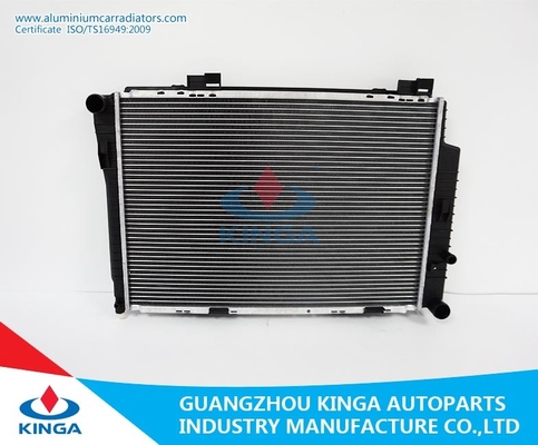 China OEM de aluminio 2025002103/3103 de los radiadores del coche de la TA de W202/C220D 93-00 para el BENZ proveedor