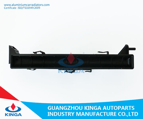 CHINA Repare el tanque dejado el tanque plástico del lado del radiador para RENAULT FLUENCE 2,0' 08-MT proveedor