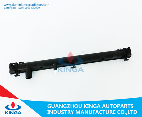 China El tanque plástico 17700-56B10/56B12 de la recuperación del líquido refrigerador del tanque del radiador de Suzuki Vitara'88-97 TD01 proveedor