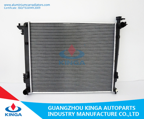 China Para HYUNDAI TUCSON 2011/KIA SPORTAGE 2009 - radiadores de aluminio del coche de la TA 25310-2S550 proveedor