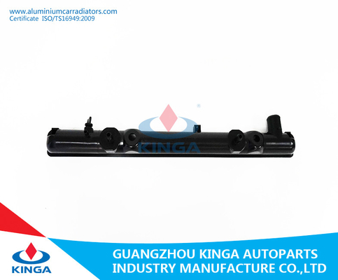 China El tanque plástico del radiador para la recogida auto L200 1998 de Mitsubishi del radiador EN OEM MR127854 proveedor