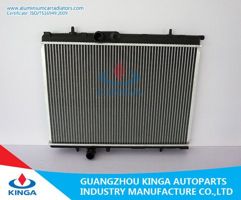 China Radiadores de aluminio del coche KJ-15178-PA16/26 para PEUGEOT 307 EN el radiador auto de encargo proveedor