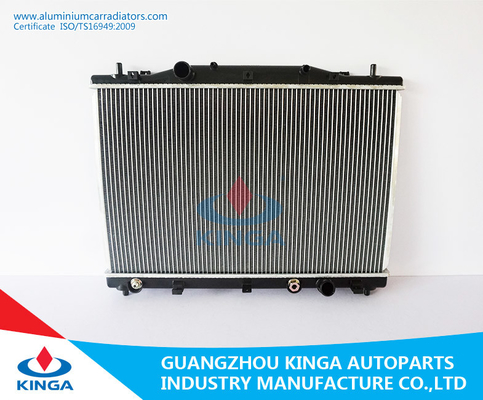 China Radiadores de aluminio del alto rendimiento para Ford Acdillac Cts 3,2 V6 04-04 en el reemplazo proveedor