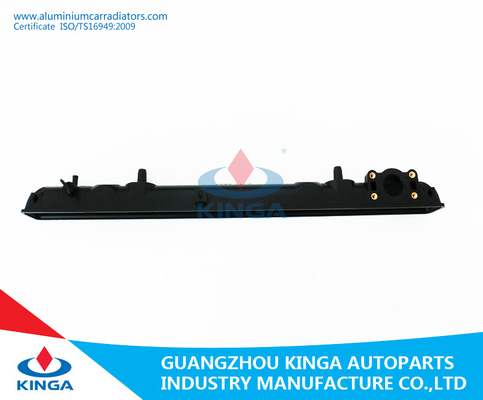 CHINA El tanque plástico los 54.5*618.5MM del radiador de la reparación MR481785 para la TA de L200'98- (GAS) proveedor