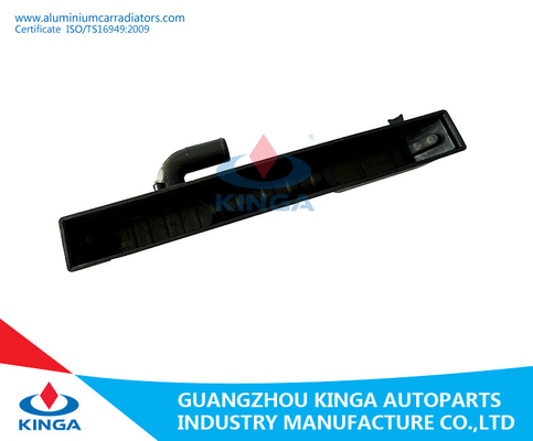 China El tanque plástico de la parte inferior del tanque del extremo del radiador para Toyota Hilux 2,4 (D) radiador del Mt proveedor