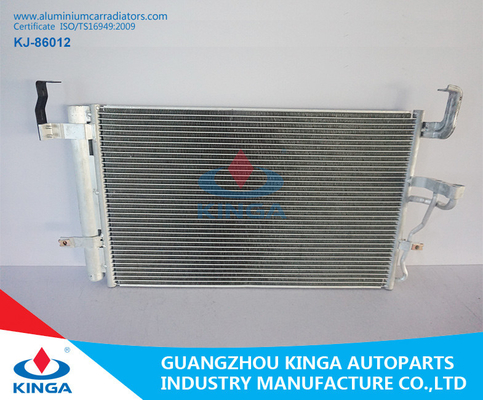 China Reemplazo automotriz del condensador de la CA 97606-2D000 de Hyundai Elantra (00-), condensador de la unidad de la CA proveedor
