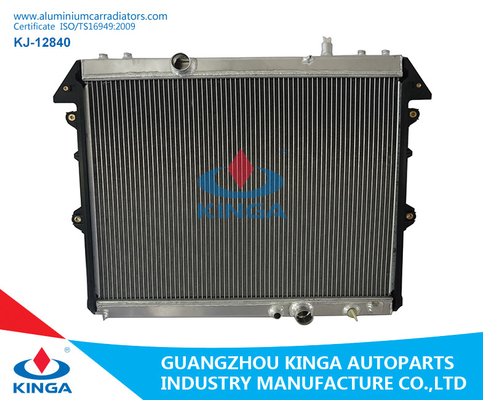 China Hilux Innova 2004 - OEM diesel 16400-Ol160/Ol120/Ol140 del radiador del coche del Mt Toyota proveedor