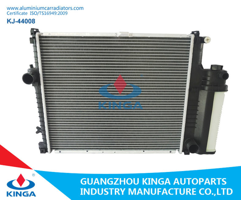 China Radiador de Eco grueso de la base del radiador 132m m BMW/del coche de aluminio amistosos de BMW proveedor