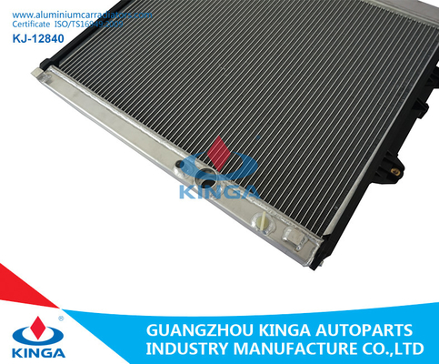 China OEM de aluminio 16400-0L160/0L120/0L140 de los radiadores del coche del alto rendimiento proveedor