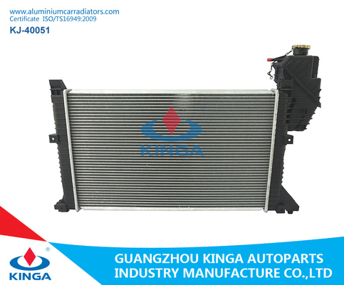 China Recambios autos/Benz de aluminio Sprinter 95-00 de los radiadores del coche EN el sistema de enfriamiento del radiador proveedor