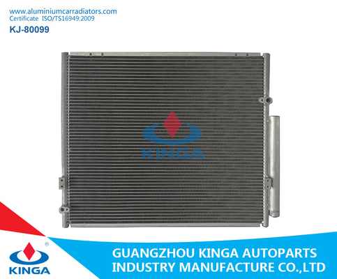 China Condensador del aire acondicionado de Toyota para Fortuner 2005 - 2015 talla 645 de la base * 528 * 16 proveedor