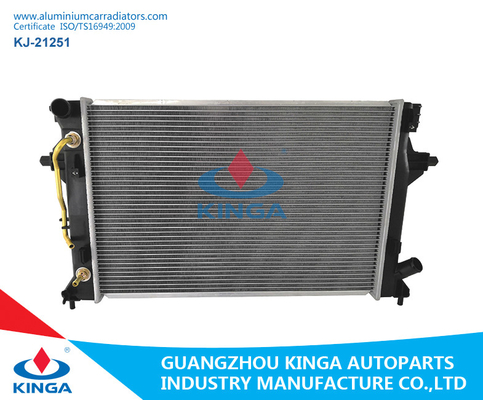 China Recambios 25310-F2100 del radiador plástico de aluminio que suelda de enfriamiento 2016 de Hyundai Elantra/del coche auto proveedor