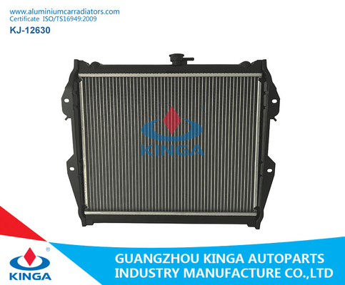 China El mejor radiador del sistema de enfriamiento de Toyota 85-91 4runner 2.4d'/recogida proveedor