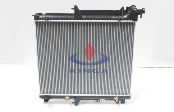 China Autoparts del sistema de enfriamiento del condensador del radiador del coche de Mitsubishi G200 2004/L200 2007 EN proveedor