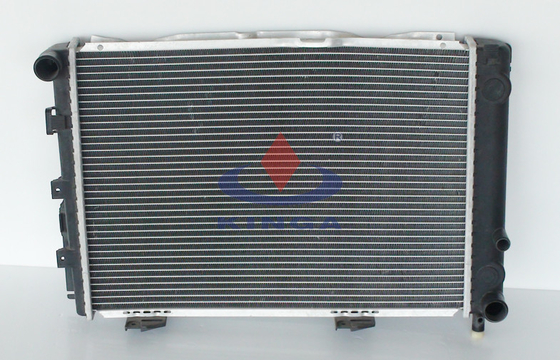 China Alto radiador de enfriamiento de la reparación auto de la eficacia de TD W124/200D/250 del BENZ 1984 1993 TA proveedor