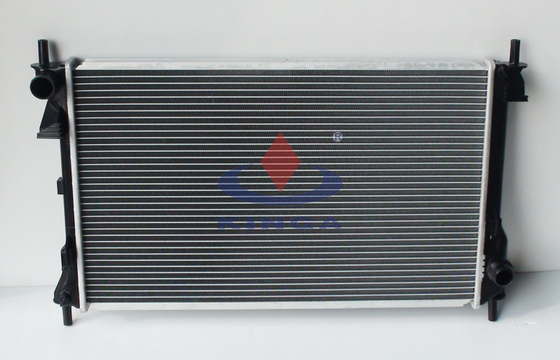 China Las mercancías para el radiador de aluminio de Ford, MONDEO 1,8' 1993- proveedor