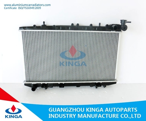 China Reemplazo de aluminio SOLEADO 1440 del radiador del coche de B13 DPI Nissan proveedor