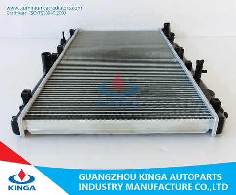 Radiadores de aluminio plásticos del coche de Toyota del tanque de agua para SXV10 de CAMRY 92 - 96 proveedor