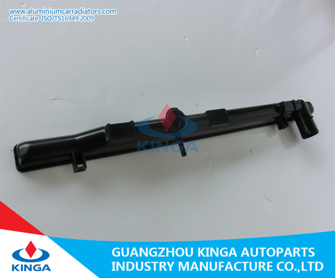 El tanque plástico Toyota TOWNACE NOAH del radiador duro fuerte auto 1996 2C CR41 proveedor