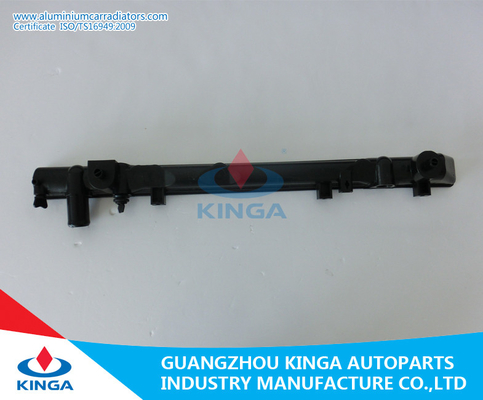 Parte inferior 16400-03090/74840 de la TA de los tanques del radiador del reemplazo ST191 de Toyota Carina '92-94 proveedor