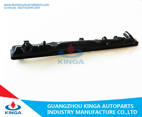El tanque plástico del radiador de la inyección para el coche TA CE100 de Toyota Corolla 92 - 99/CE110 proveedor