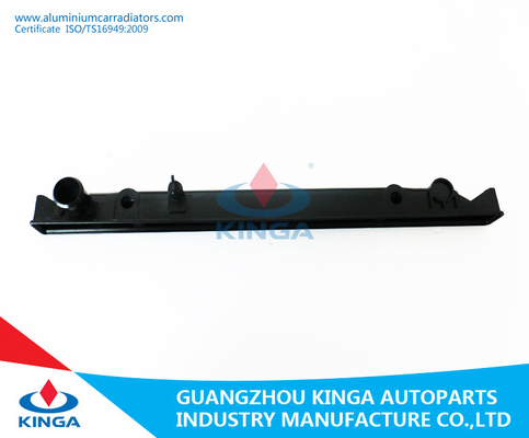 El tanque plástico del radiador del top del radiador negro del tanque para Toyota Prado '95-98 Kzn 1kz EN proveedor