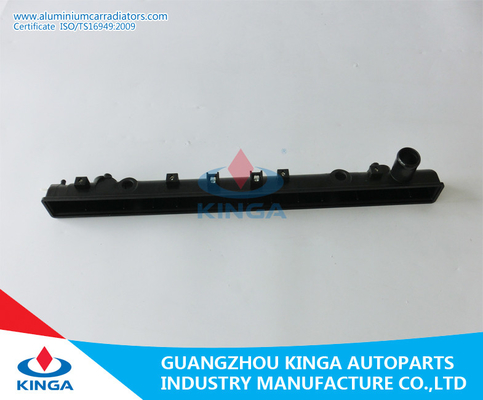 El tanque plástico KD-SGL5 MPV2.5D '95-02 del radiador de Frendy del bongo de Mazda proveedor