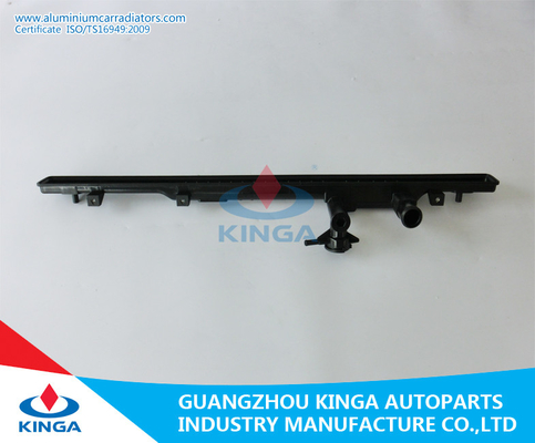 El tanque plástico del radiador del tanque del top del radiador del diámetro 32m m para MAZDA CX - 7' 2007-2010 EN proveedor