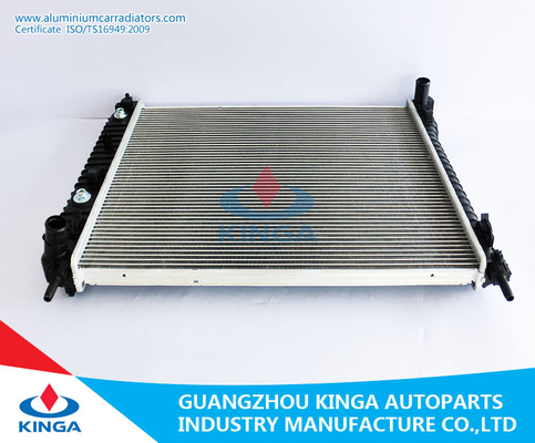 Radiador de aluminio eficaz de GMC Saturn Vue'08-10 del funcionamiento en sistema de enfriamiento proveedor